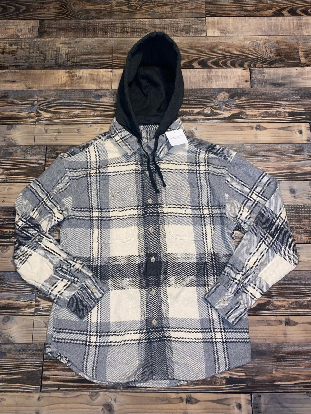 NWT American Eagle Outfitters Gray & White Plaid Flannel with removable hood